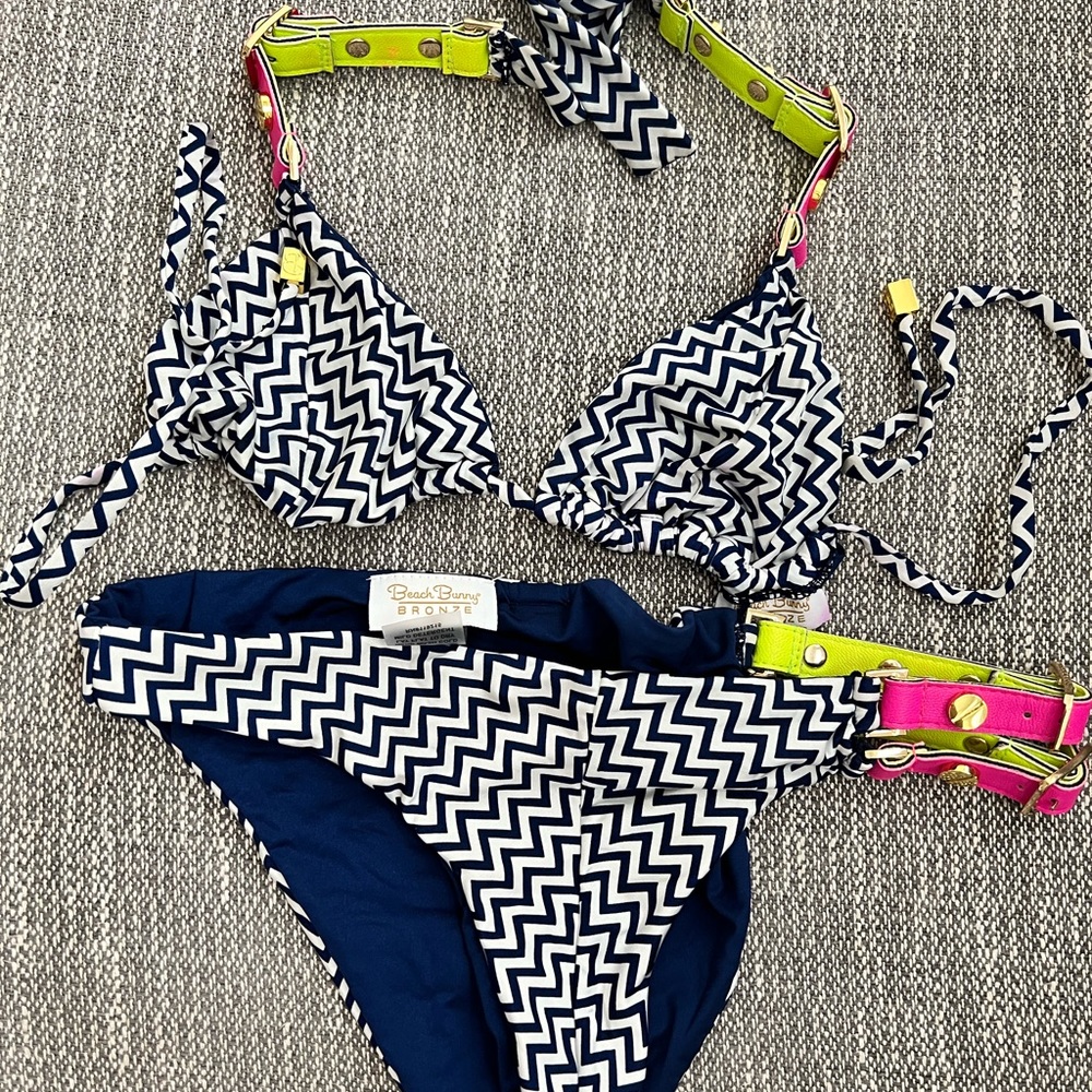 Super sexy Beachbunny bathing suit! Worn once!